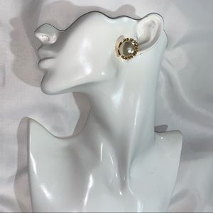 vintage CHANEL strass FAUX PEARL "flower" CLIP BACK earrings 14k gold plate